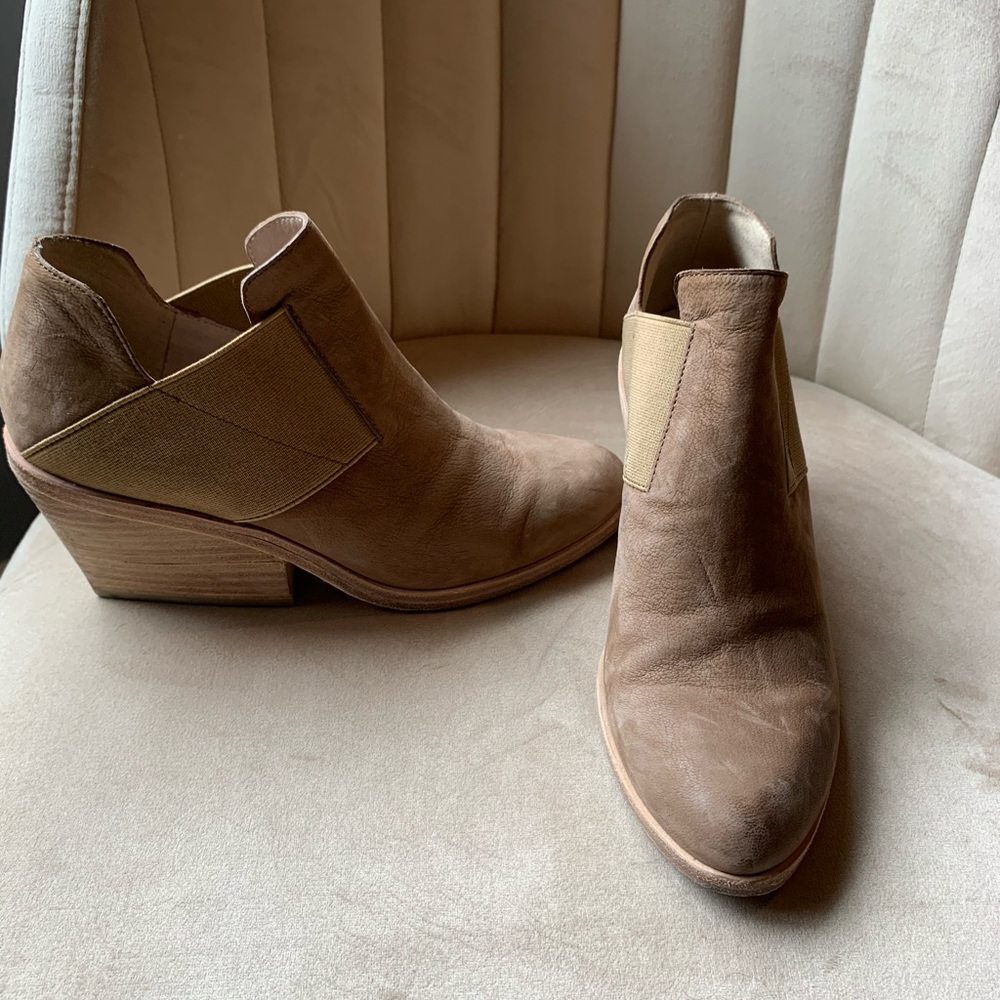 Eileen Fisher bootie